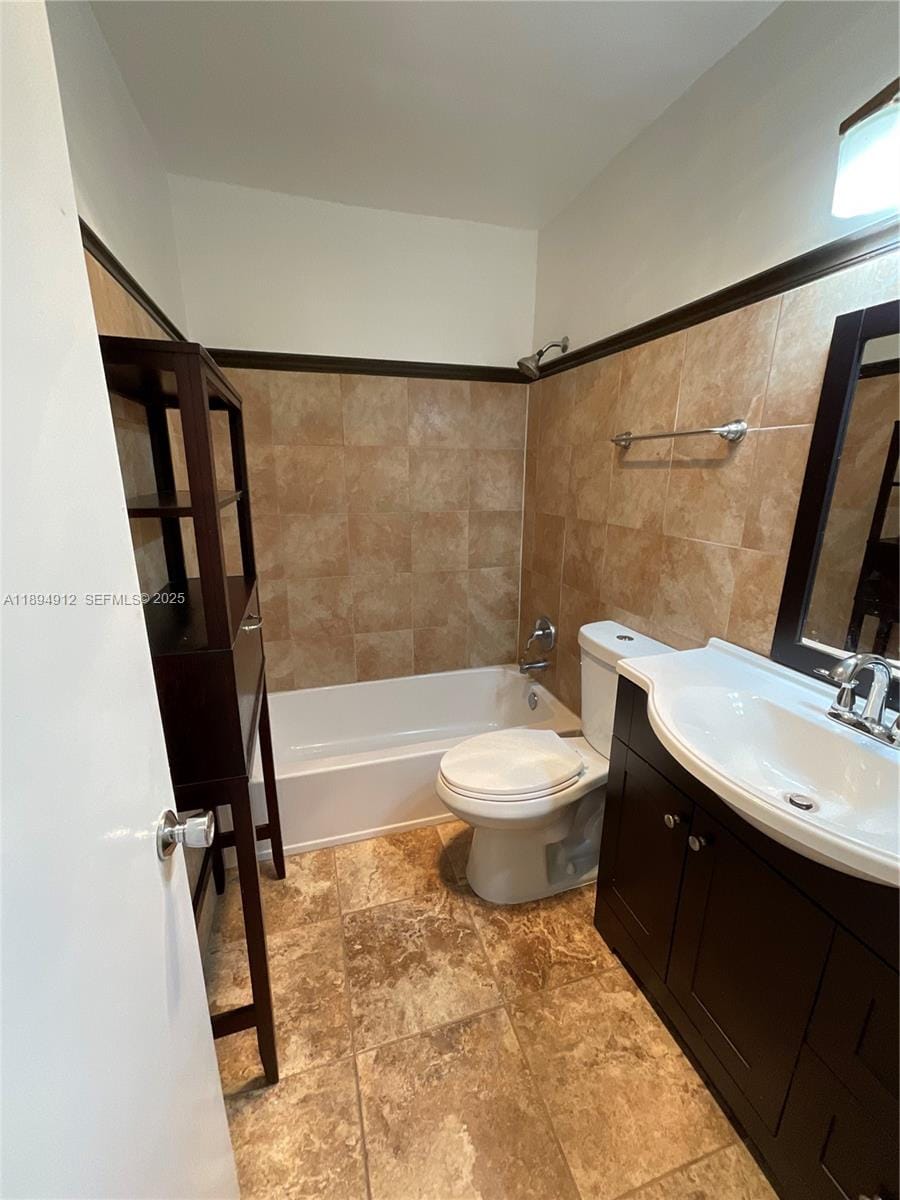 419 Golden Isles Drive 106, Hallandale Beach, FL 33009 photo 23