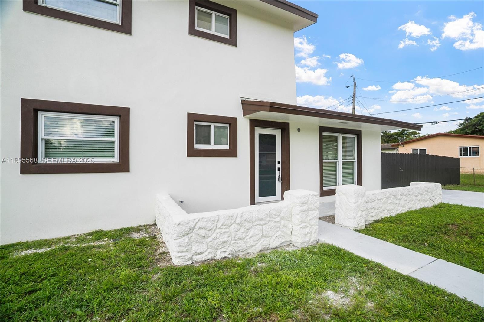 301 SW 12th Avenue, Dania Beach, FL 33004 photo 5