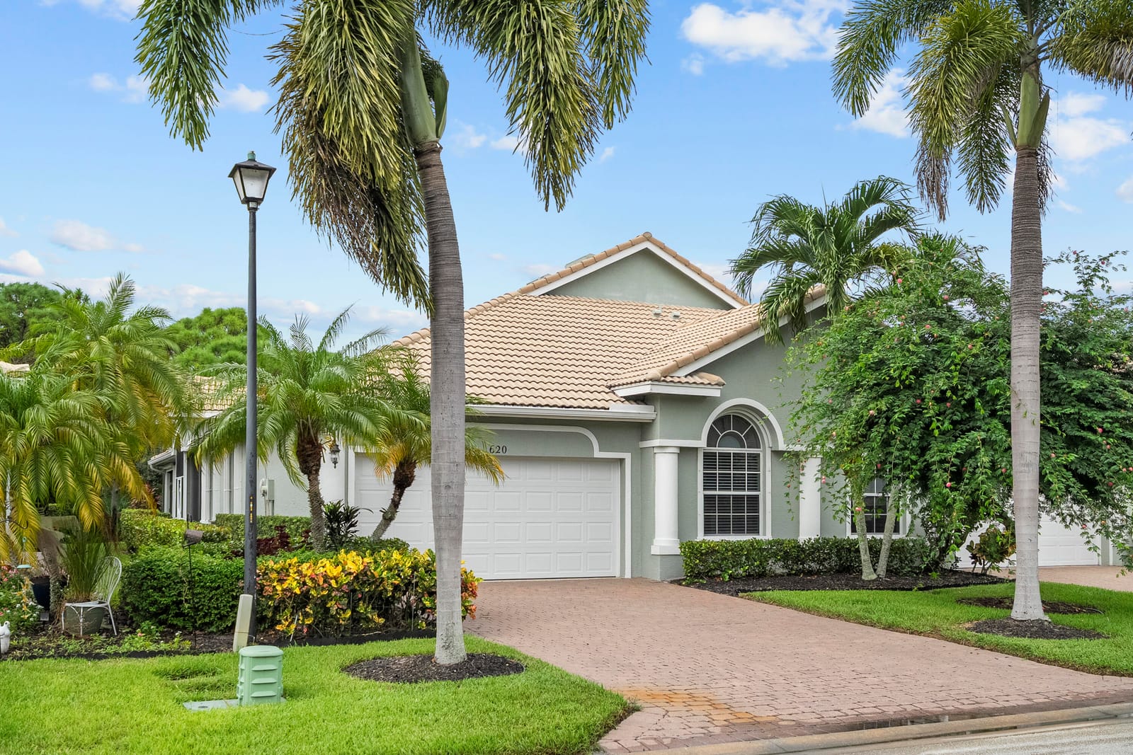 620 NW Red Pine Way, Jensen Beach, FL 34957