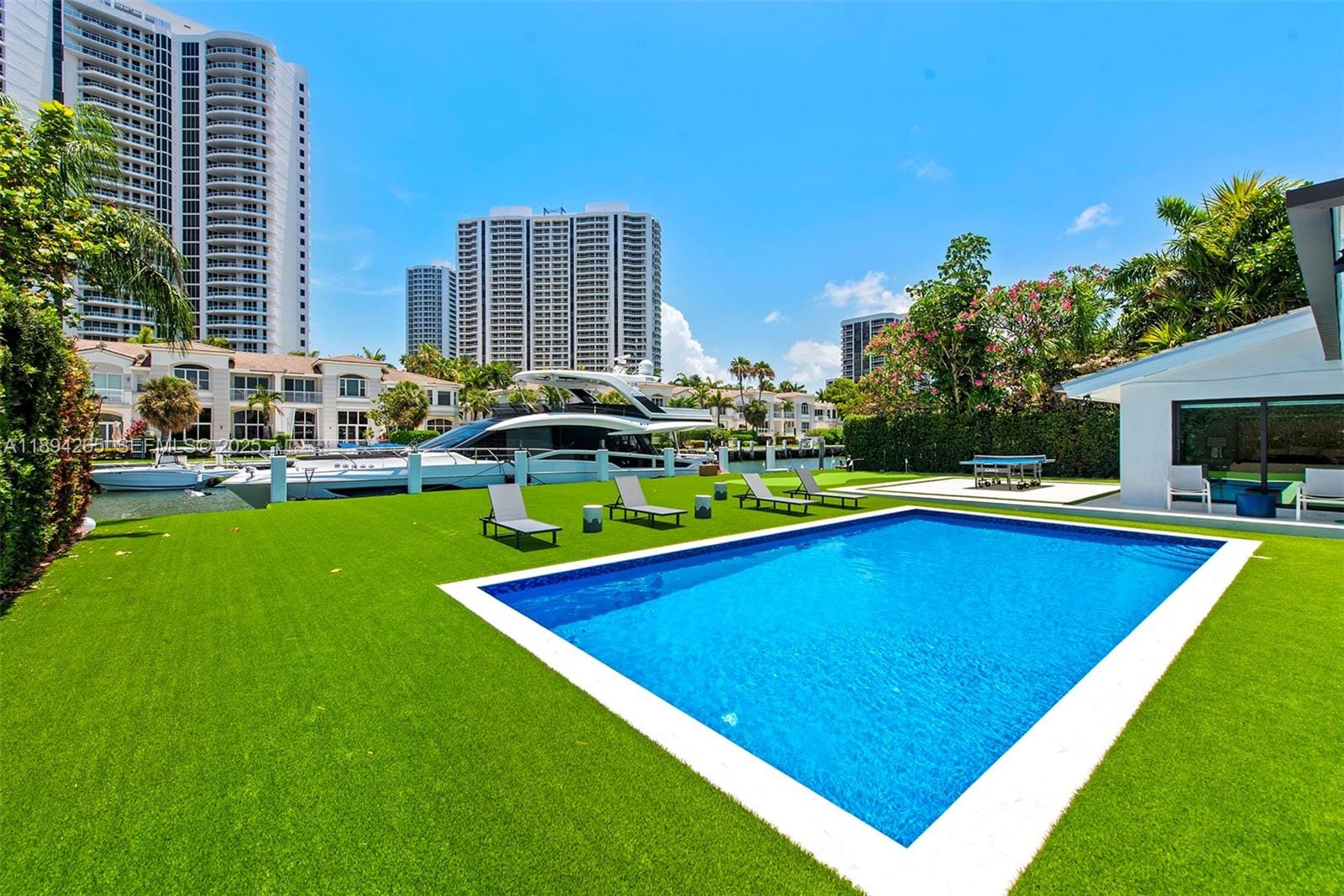 207 Holiday Drive, Hallandale Beach, FL 33009 photo 13