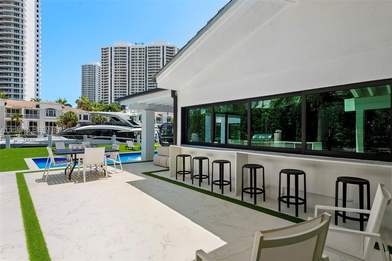 207 Holiday Drive, Hallandale Beach, FL 33009 photo 18