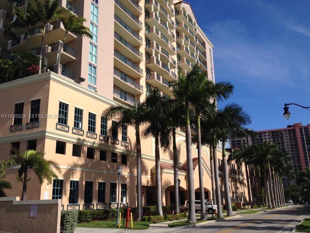 17555 SW Atlantic Boulevard PH2, Sunny Isles Beach, FL 33160 photo 20