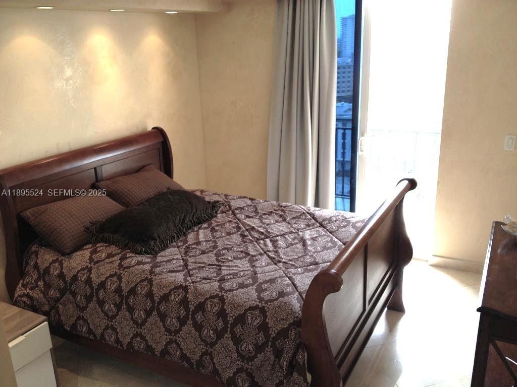 17555 SW Atlantic Boulevard PH2, Sunny Isles Beach, FL 33160 photo 9