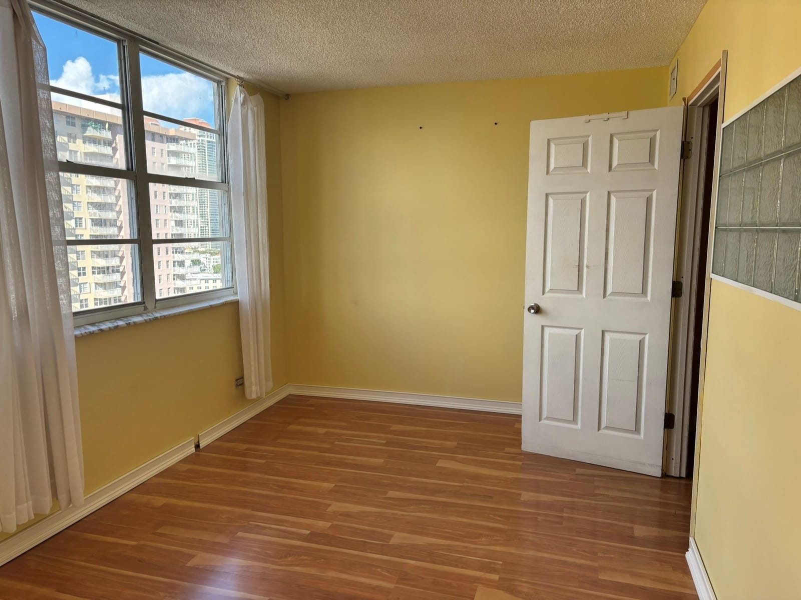 250 174th Street 1710 — photo 7