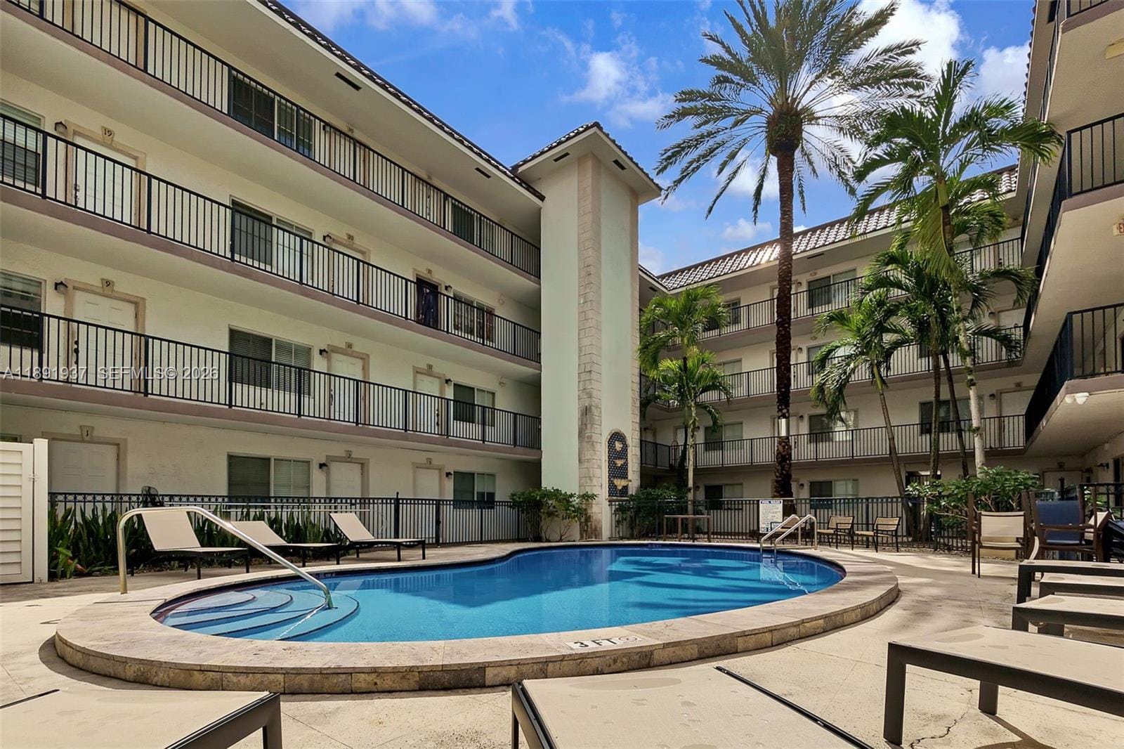 924 SE 2nd Street 27, Fort Lauderdale, FL 33301