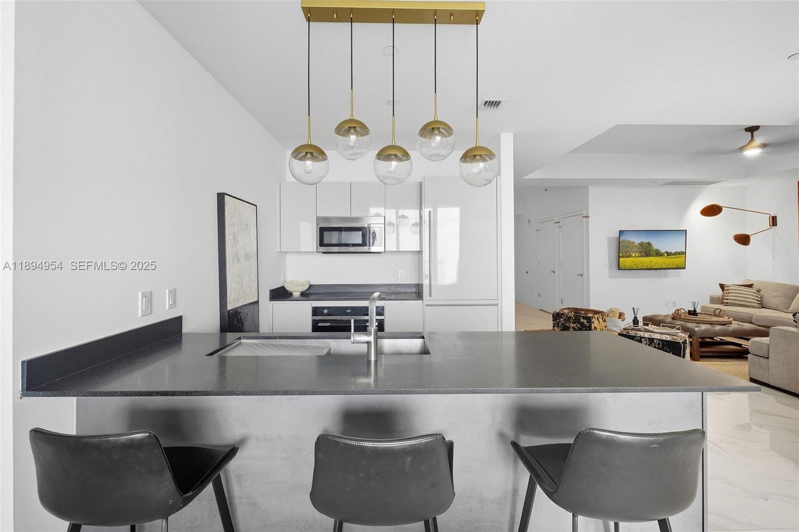 1010 Brickell Avenue 4704, Miami, FL 33131 photo 13