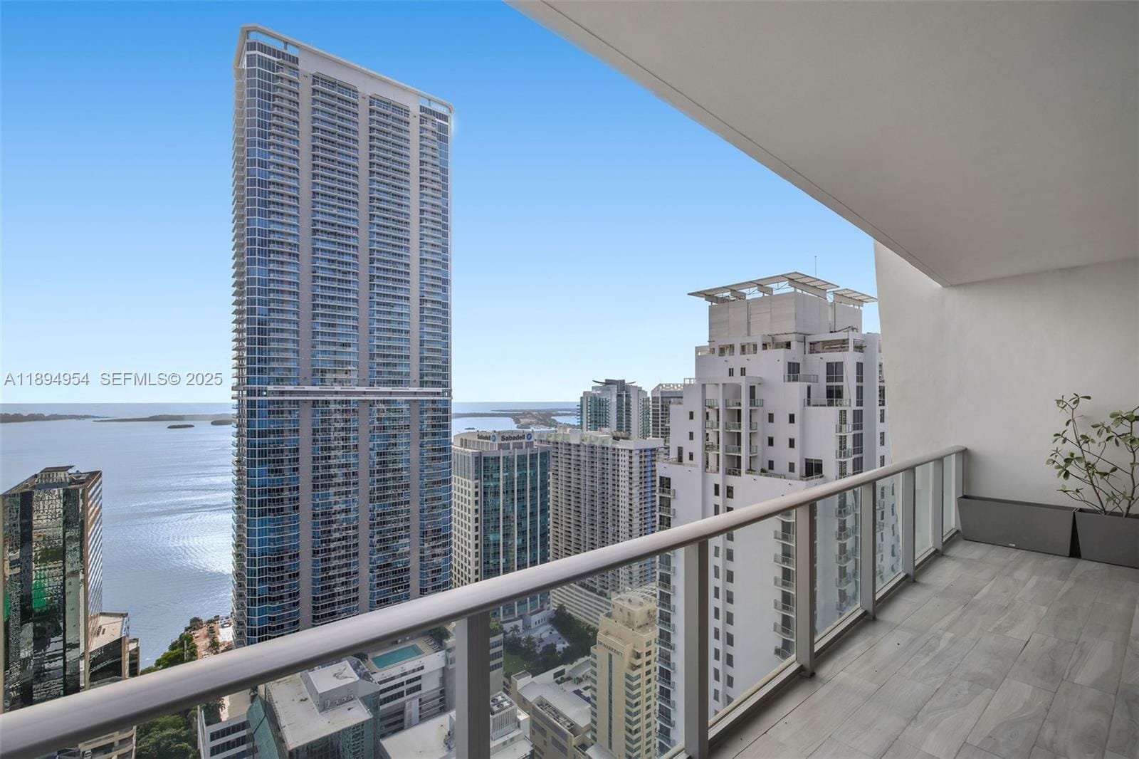 1010 Brickell Avenue 4704 — photo 3