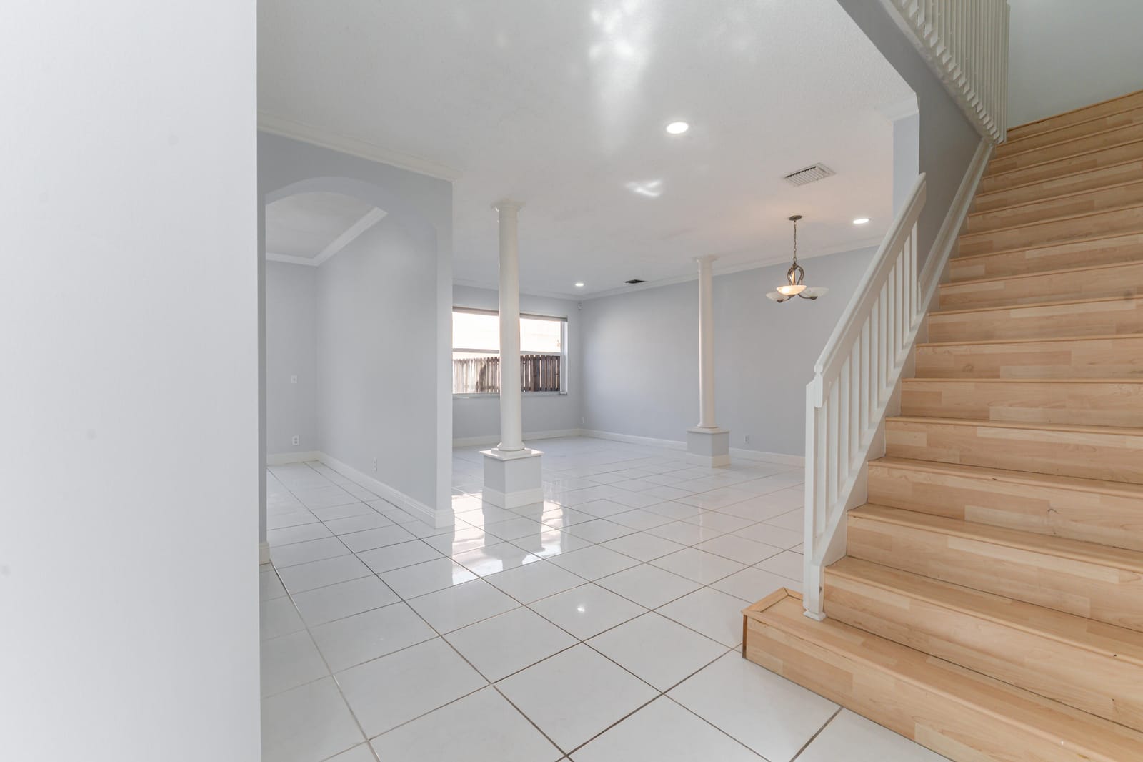 2502 Ambassador Avenue — photo 9
