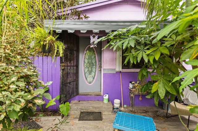 2531 NW 88th Street, Miami, FL 33147