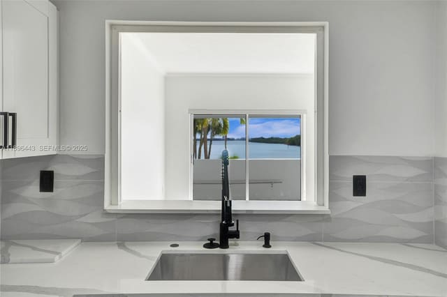 500 Bayview Drive 118, sold in Arlen House West Condo, Sunny Isles Beach, FL