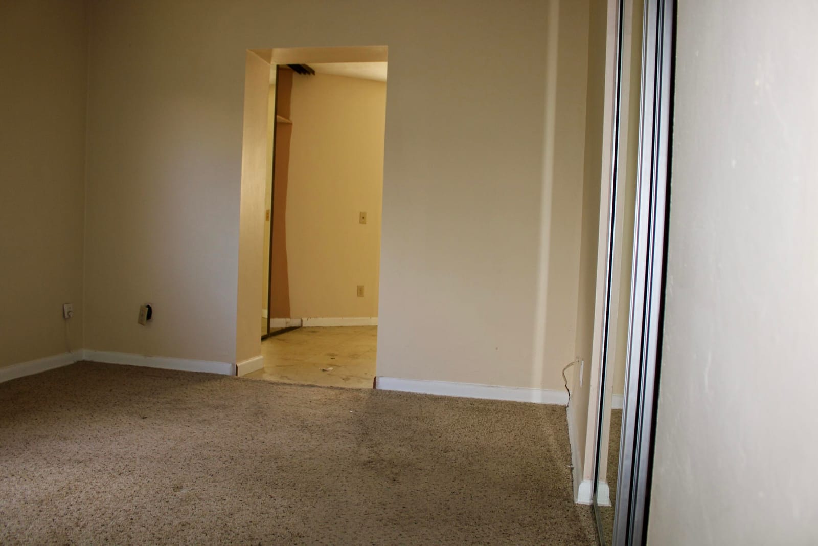 305 SE Airoso Boulevard — photo 11