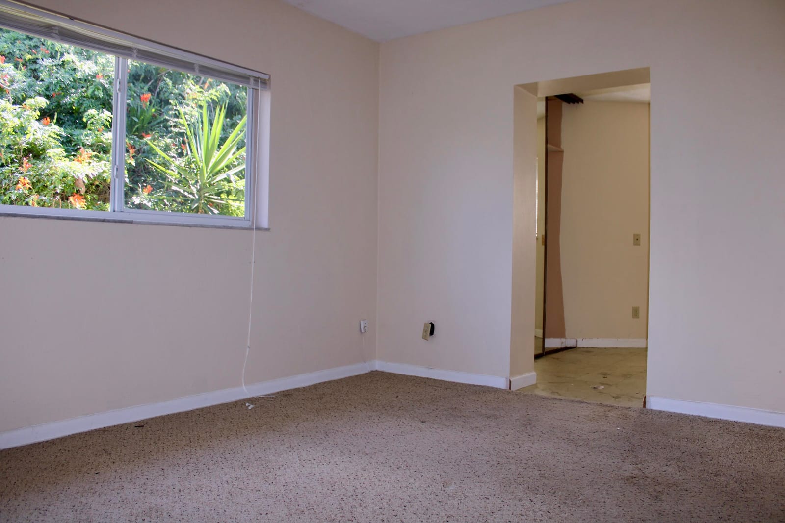 305 SE Airoso Boulevard — photo 10