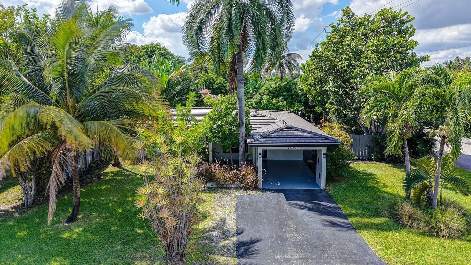 3281 NE 15th Avenue, Oakland Park, FL 33334 photo 2