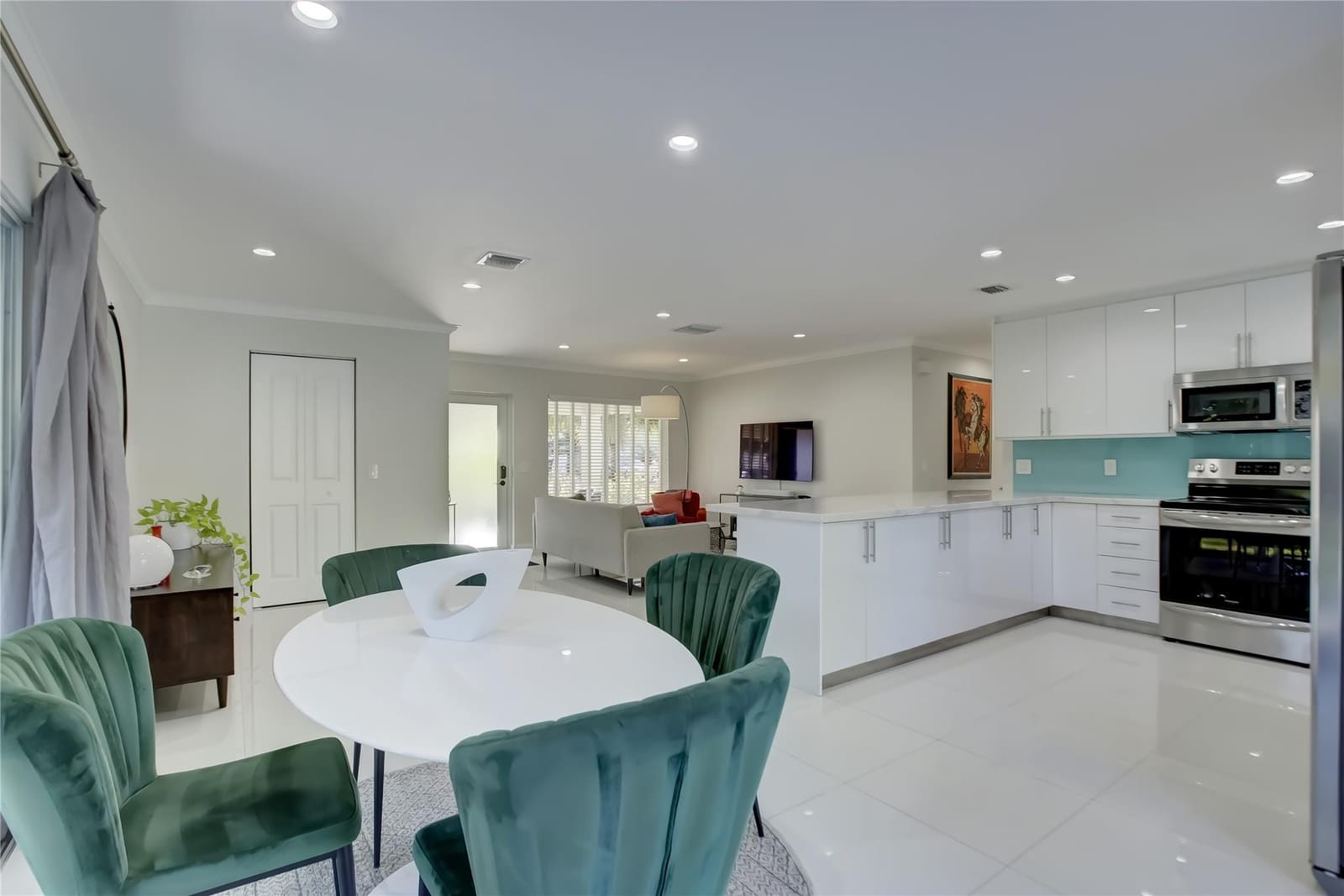 3281 NE 15th Avenue, Oakland Park, FL 33334 photo 18