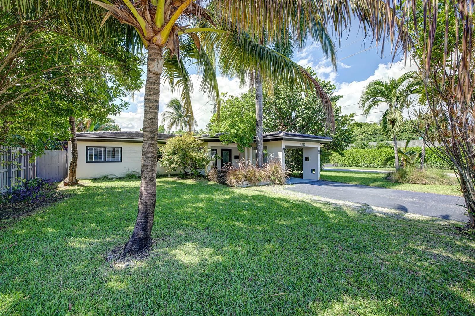 3281 NE 15th Avenue, Oakland Park, FL 33334 photo 3