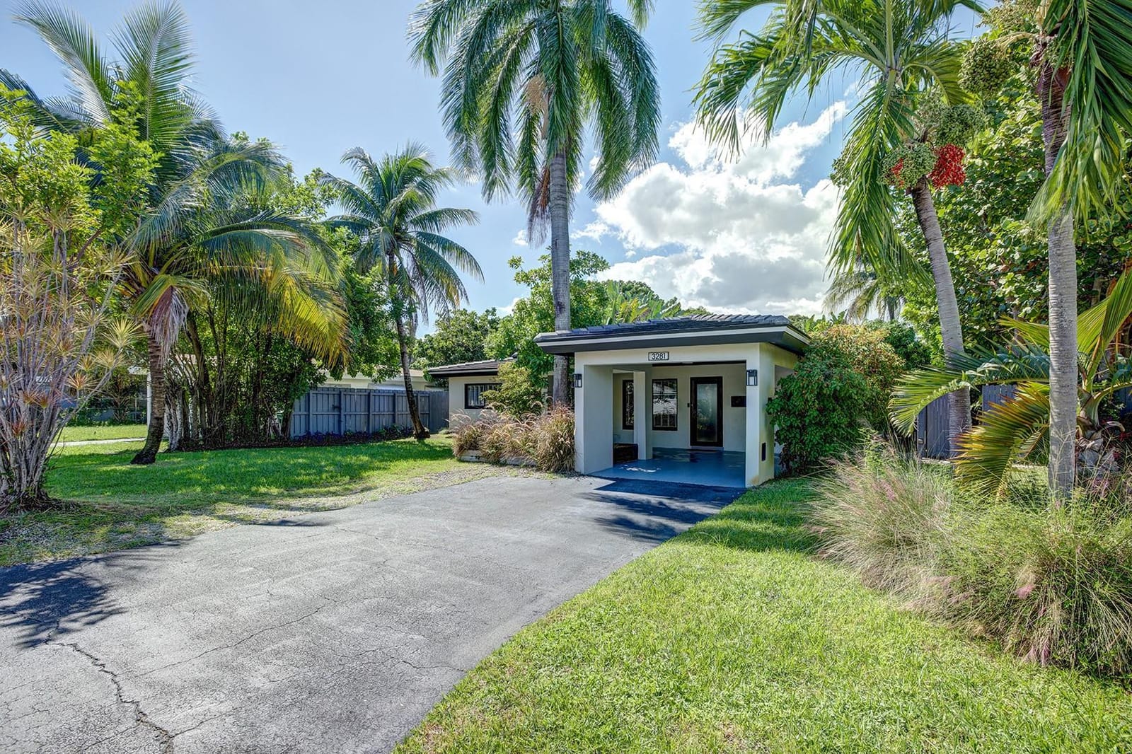 3281 NE 15th Avenue, Oakland Park, FL 33334 photo 4