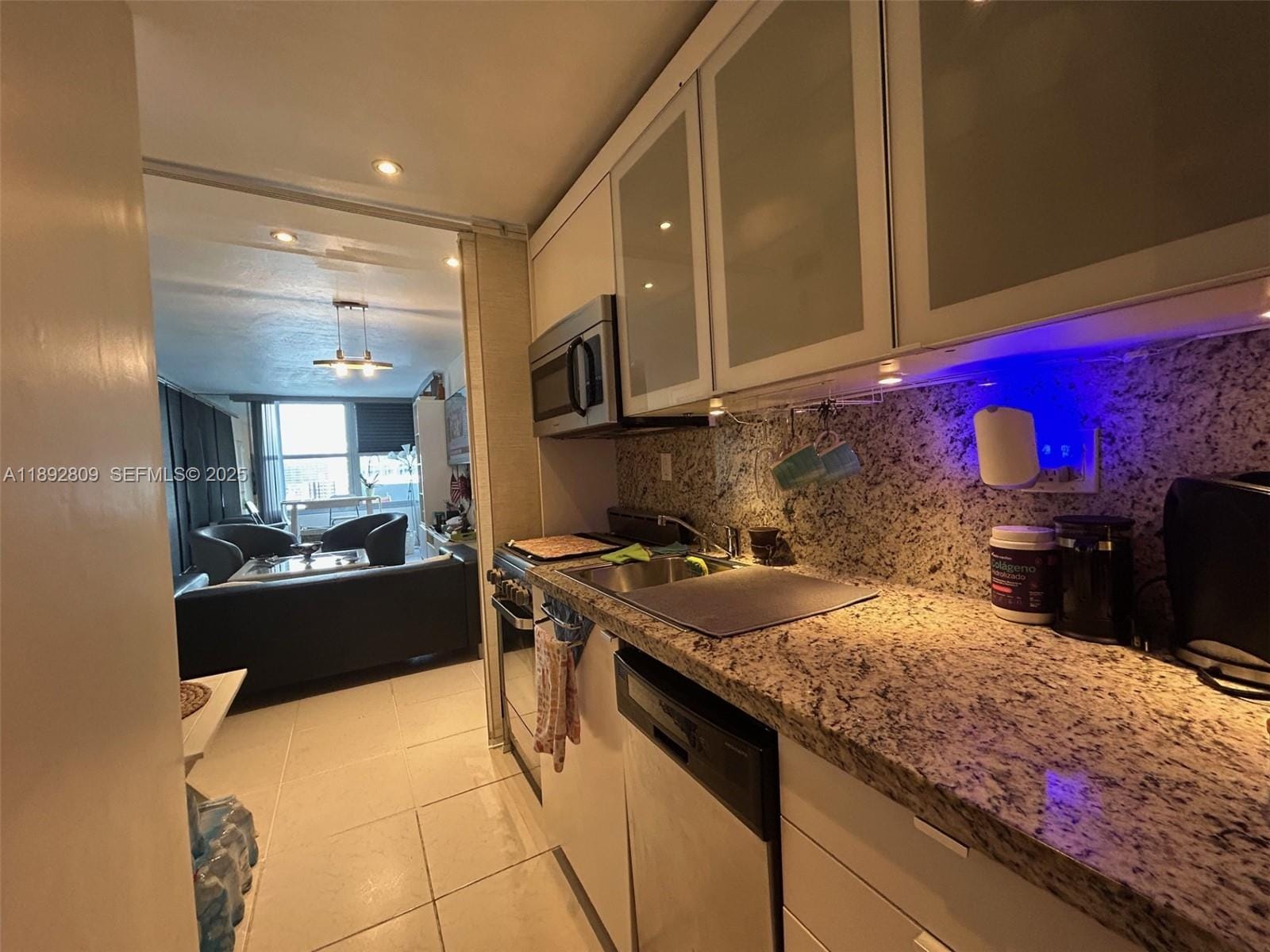 2899 Collins Avenue 1715, Miami Beach, FL 33140 photo 17