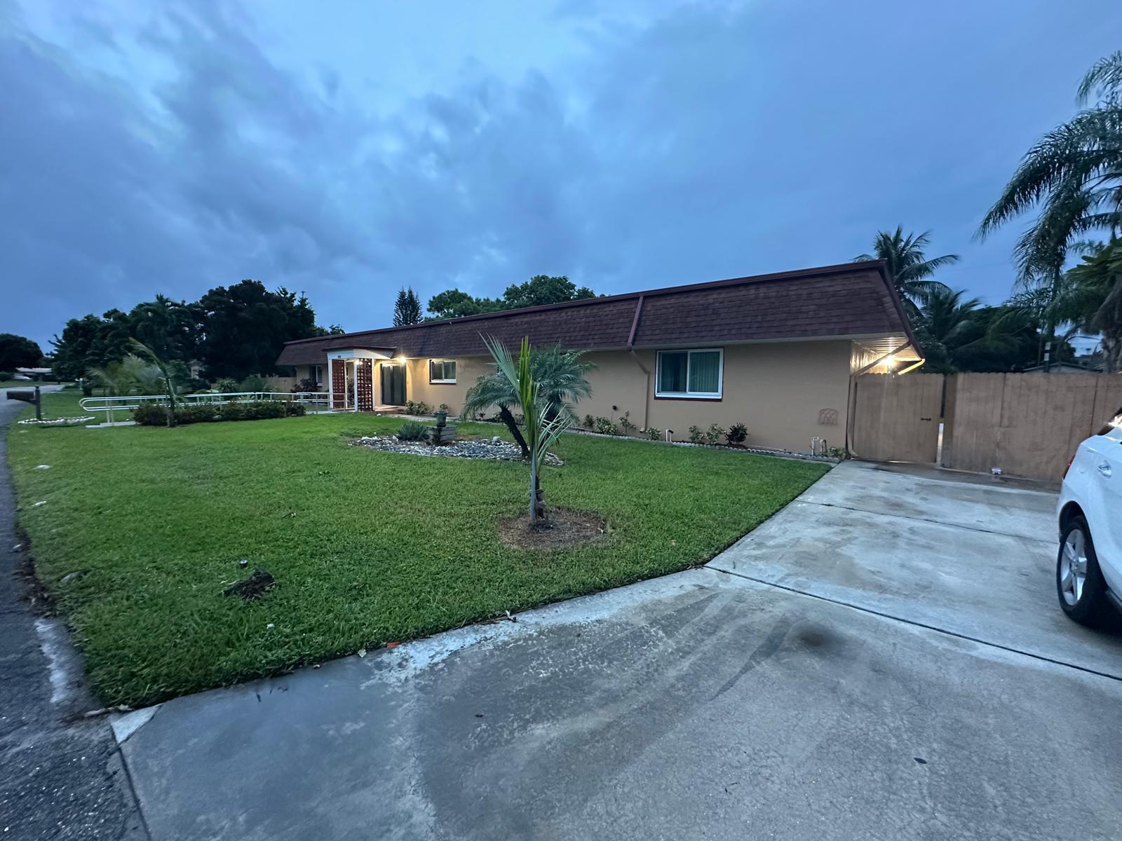 1616 Crandon Avenue, Mangonia Park, FL 33407, Mangonia Park