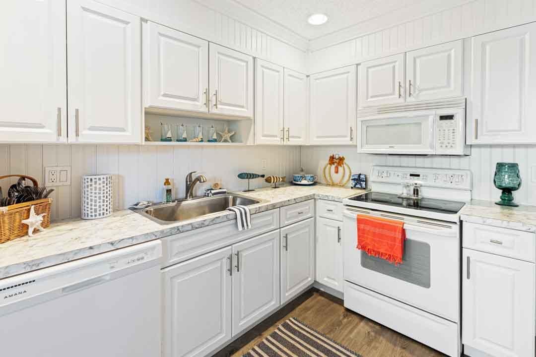 8075 SE Villa Circle — photo 3