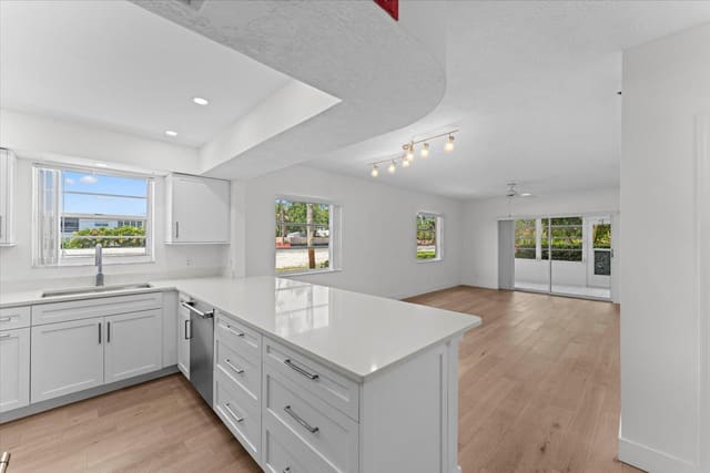 2950 SE Ocean Boulevard 109-101, sold in Kingswood Condo, Stuart, FL