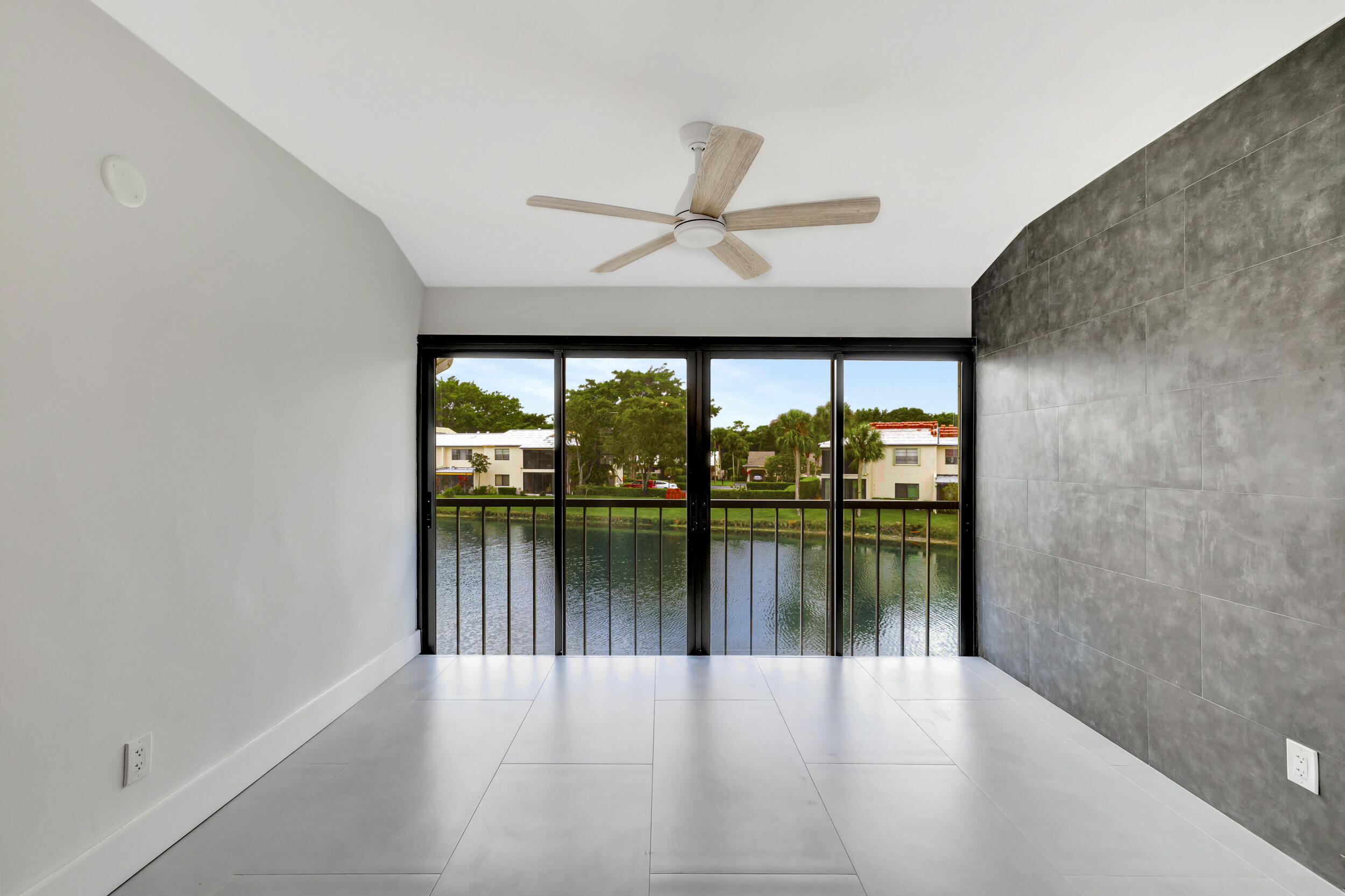 7898 Eastlake Drive 7d — photo 5