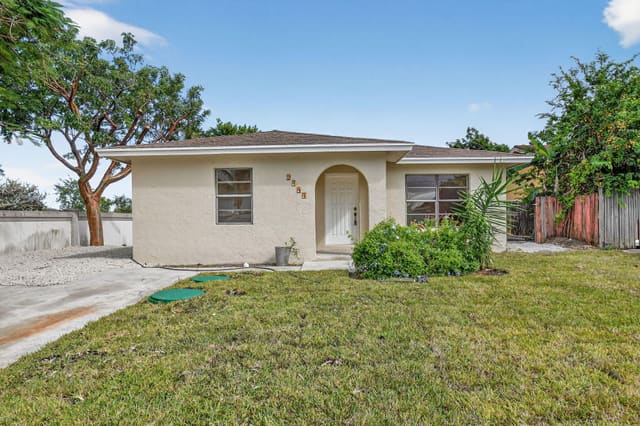 2747 Summit Boulevard, sold in Palm Acres Estates Add 2, West Palm Beach, FL