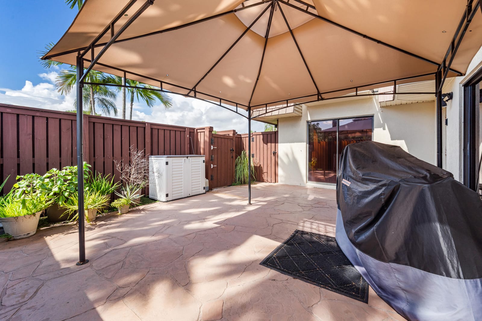 2546 SW 15th Street 2546, Deerfield Beach, FL 33442 photo 2