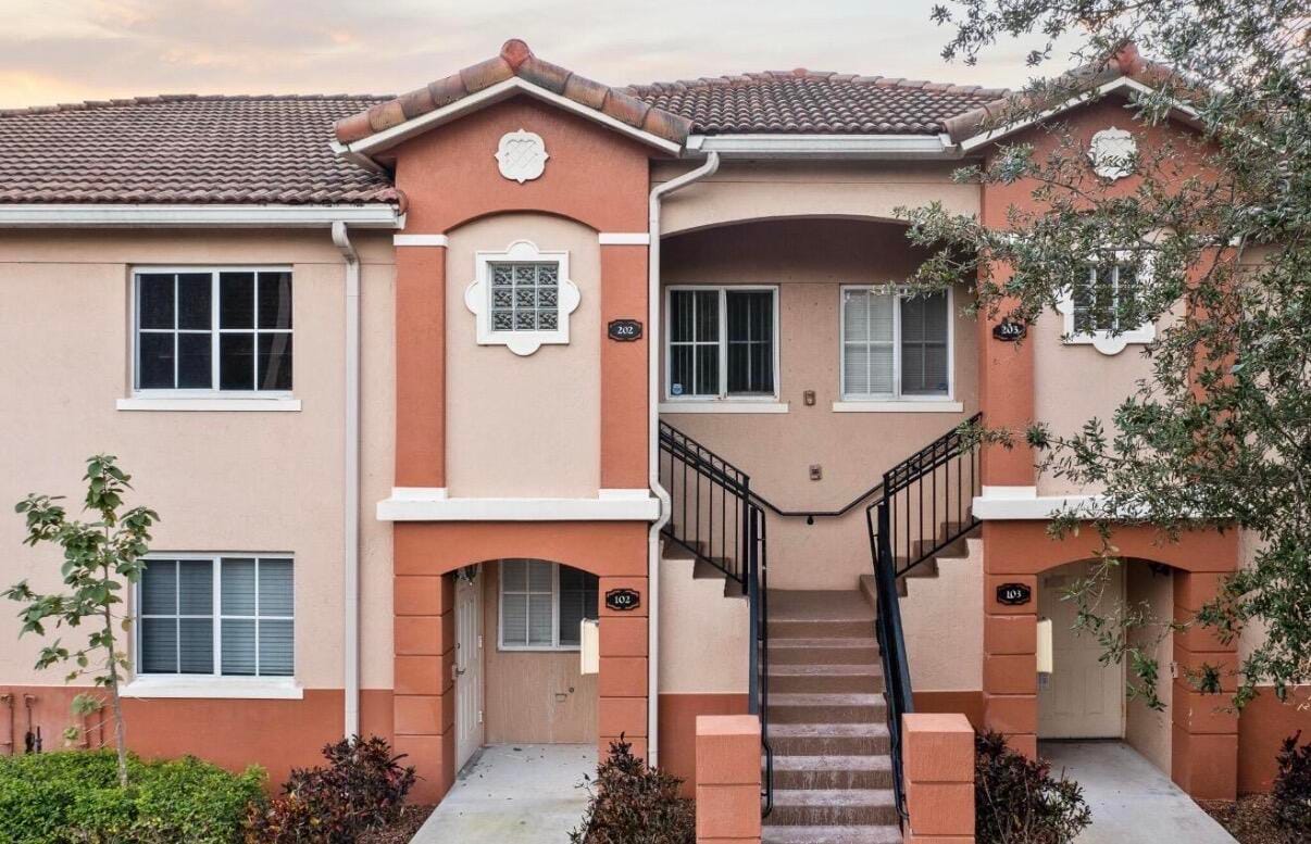 3780 N Jog Road 202, West Palm Beach, FL 33411