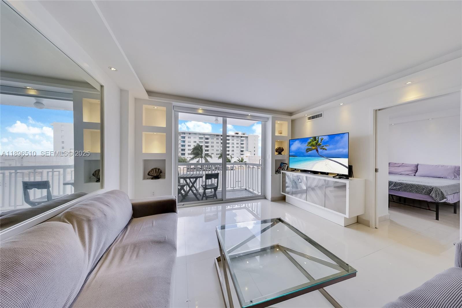 401 Ocean Drive 624, Miami Beach, FL 33139 photo 3