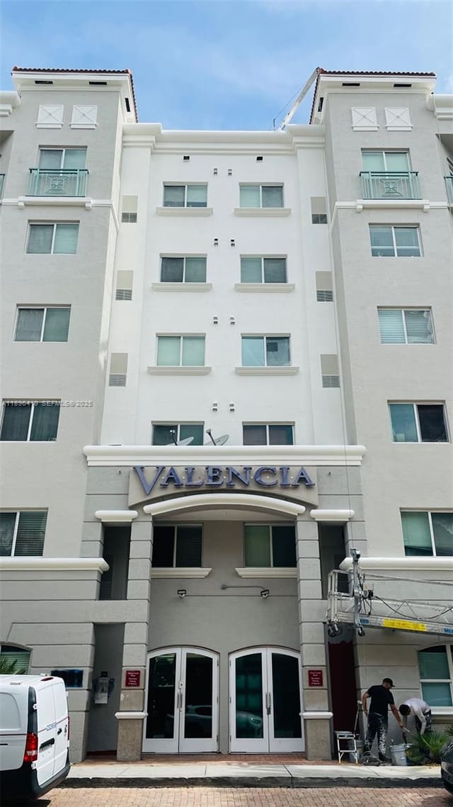 6001 SW 70th Street 231, South Miami, FL 33143