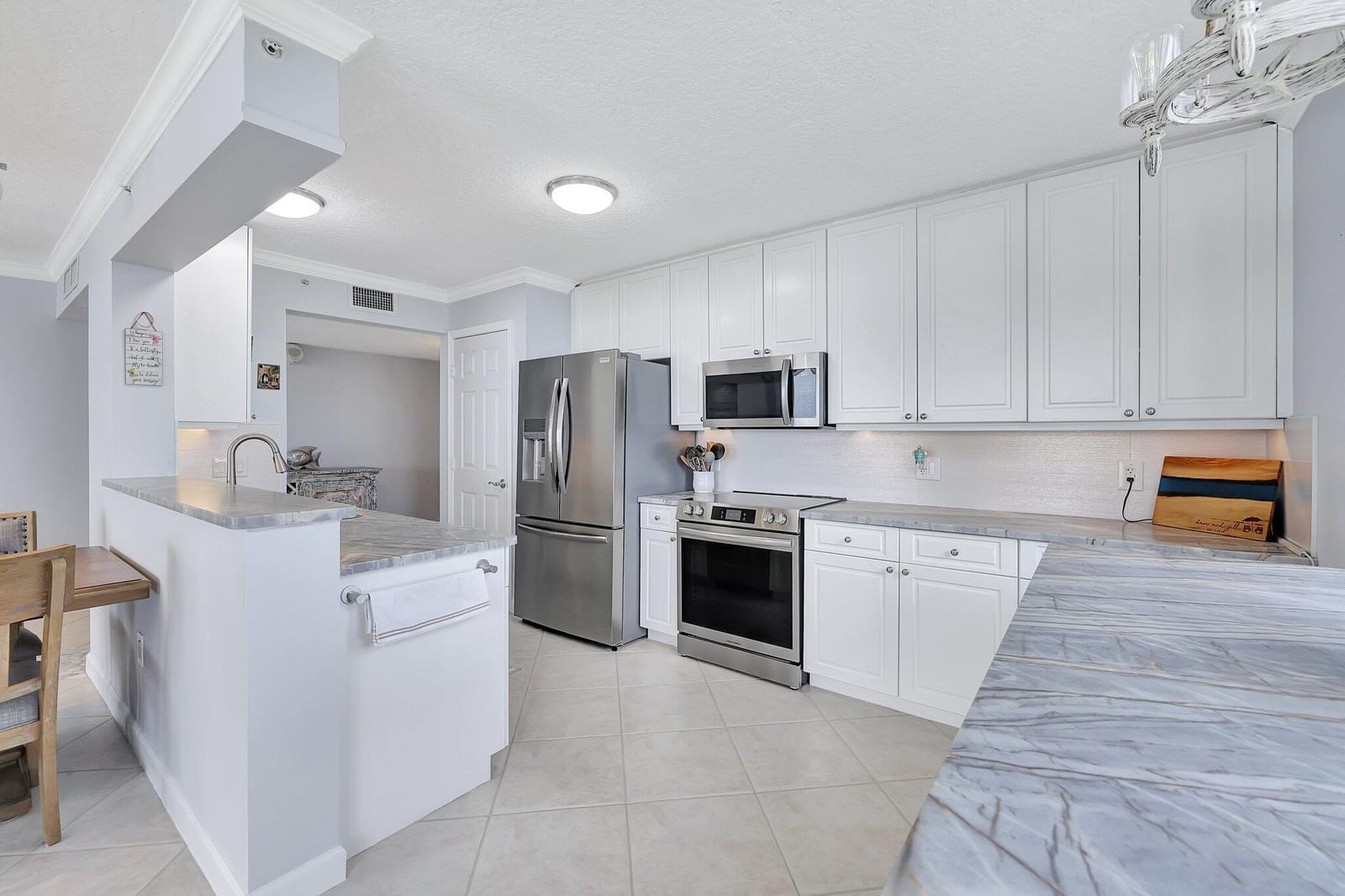 5049 N Highway A1a 1404, Hutchinson Island, FL 34949 photo 26
