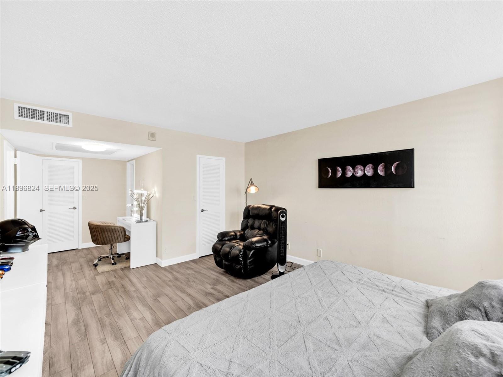 2030 S Ocean Drive 523 — photo 2