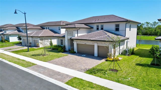 4390 SW 122nd Terrace, Davie, FL 33330