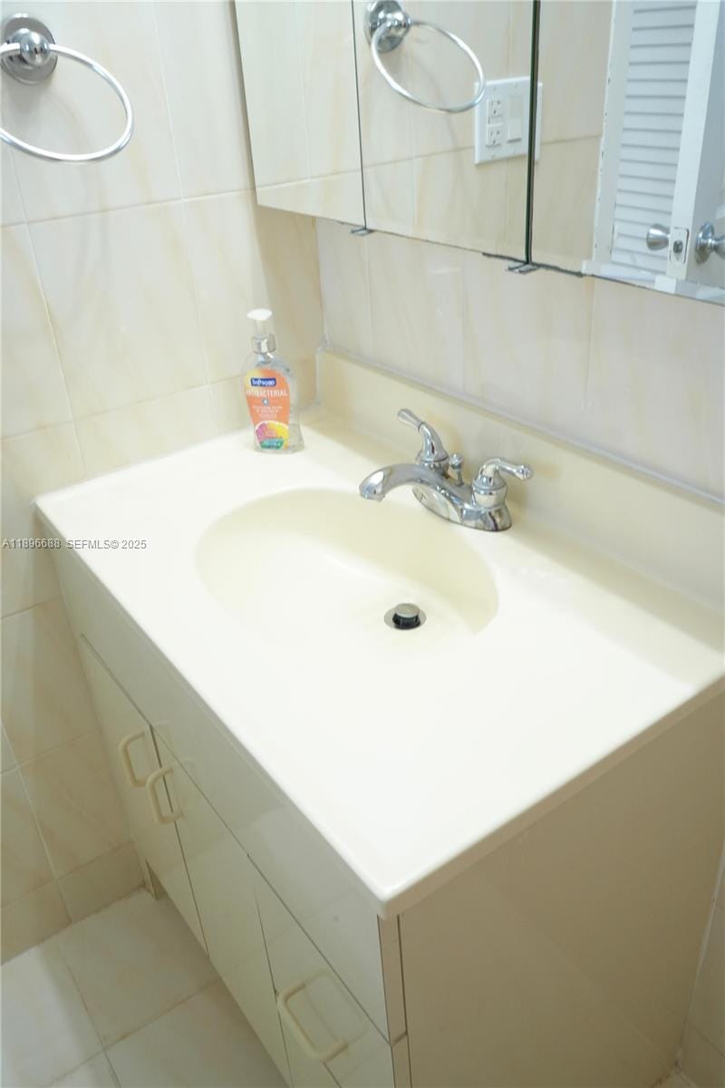 8000 Harding Avenue 5F, Miami Beach, FL 33141 photo 16