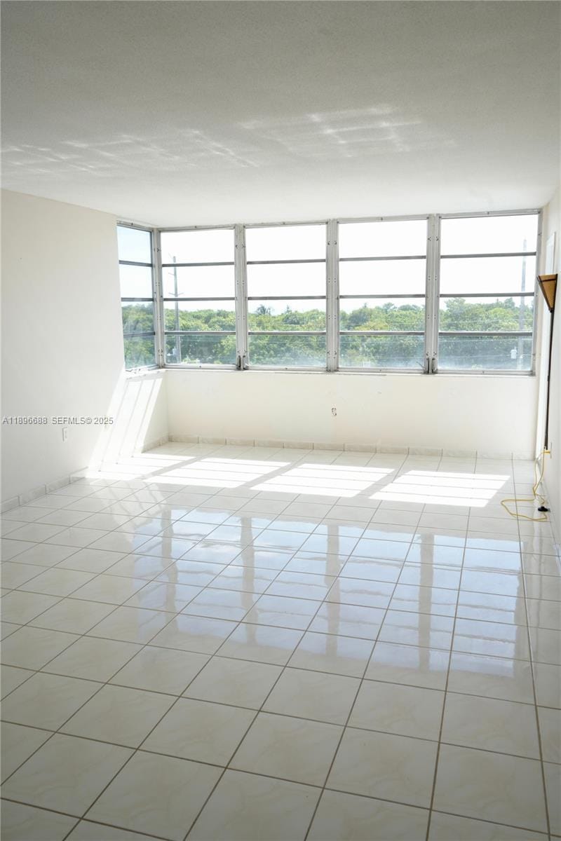 8000 Harding Avenue 5F, Miami Beach, FL 33141 photo 5