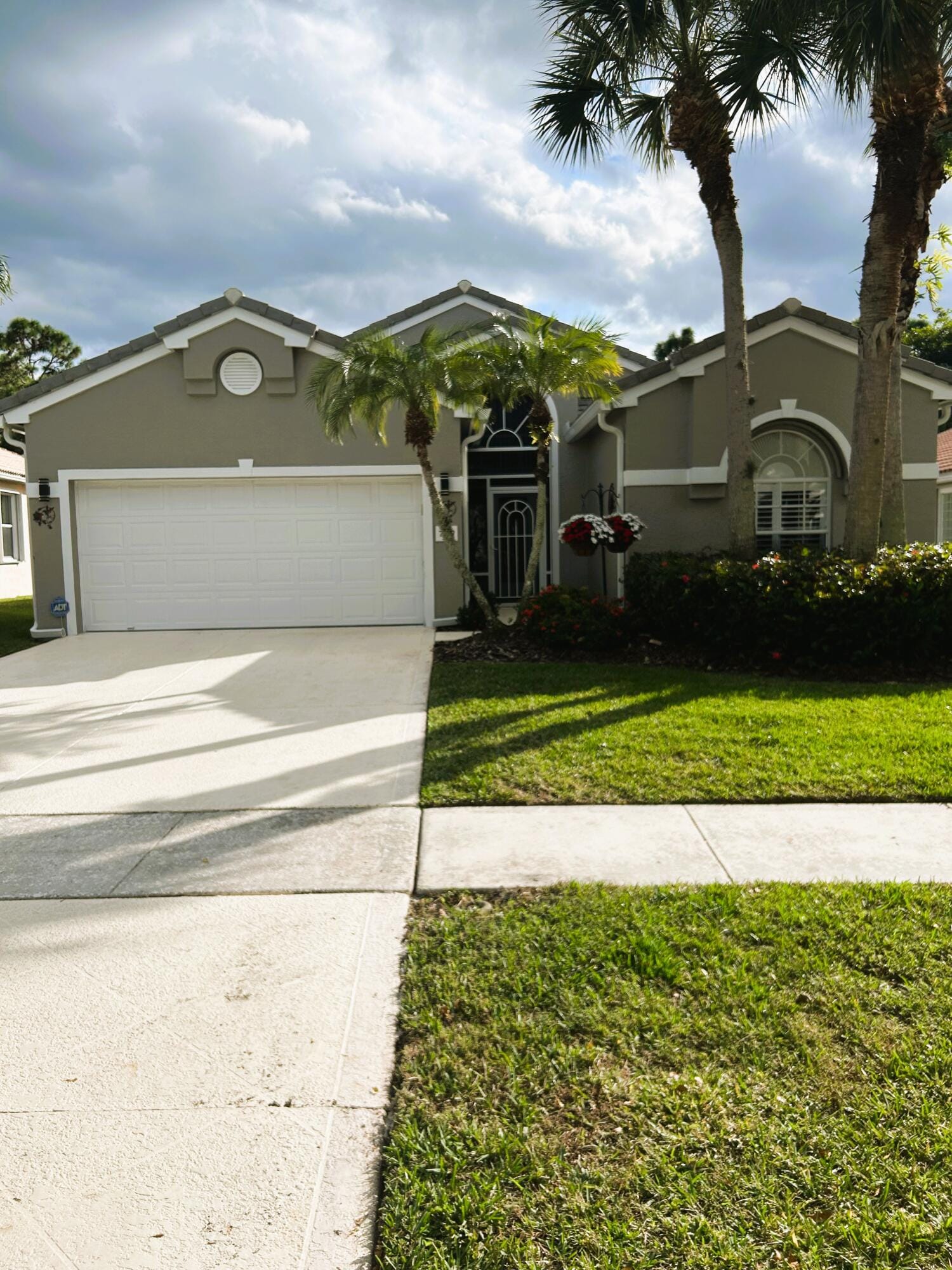 7007 SE Twin Oaks Circle, Stuart, FL 34997 photo 3