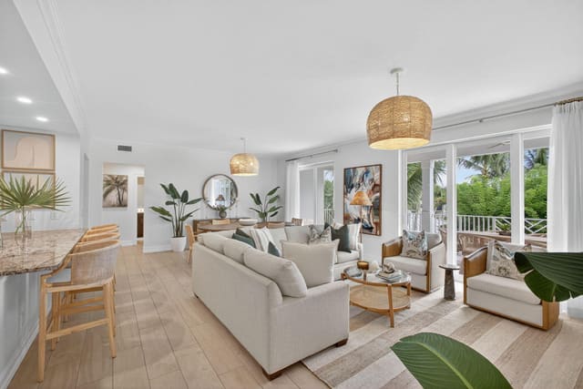 833 Bay Colony Drive S, sold in Bay Colony, Juno Beach, FL