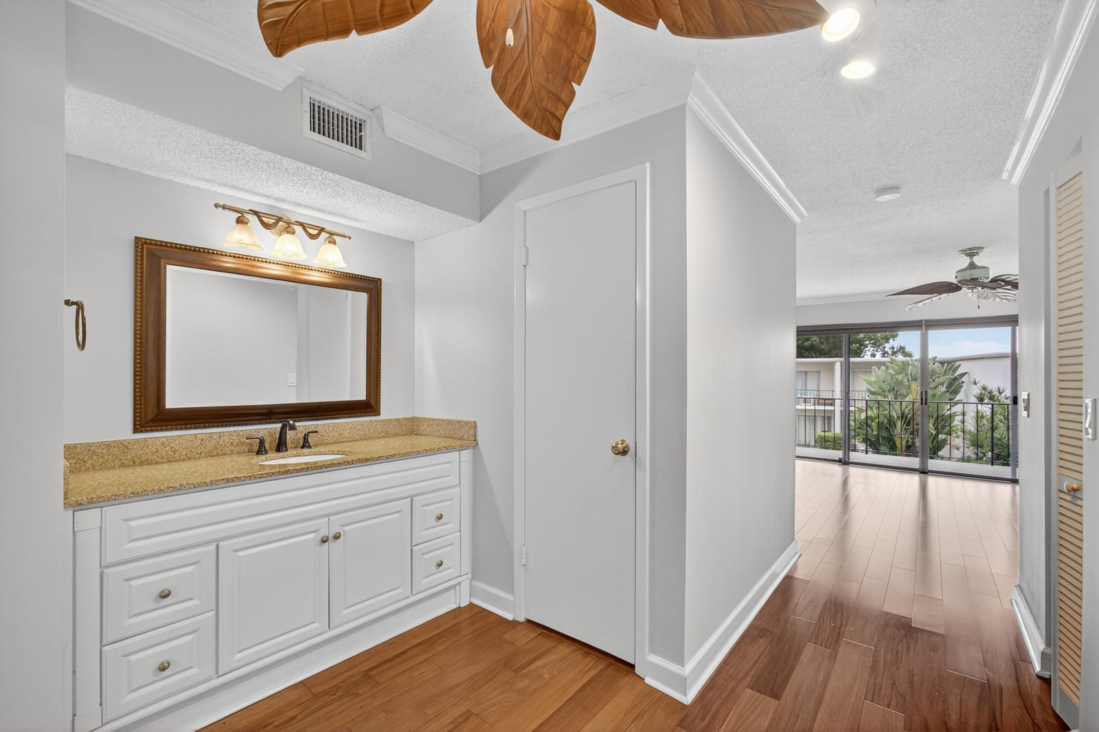 382 Golfview Road C, North Palm Beach, FL 33408 photo 22