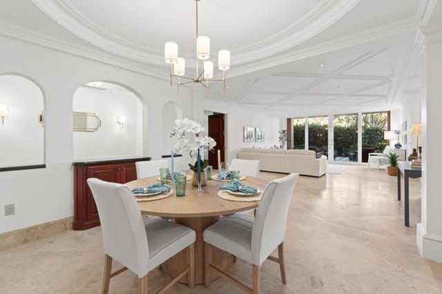 100 Royal Palm Way D1, sold in One Royal Palm Way Condo, Palm Beach, FL