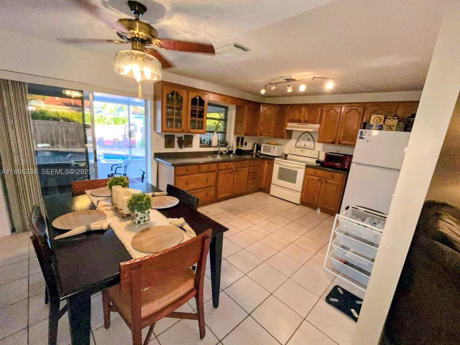 3031 N 74th Avenue, Hollywood, FL 33024 photo 8