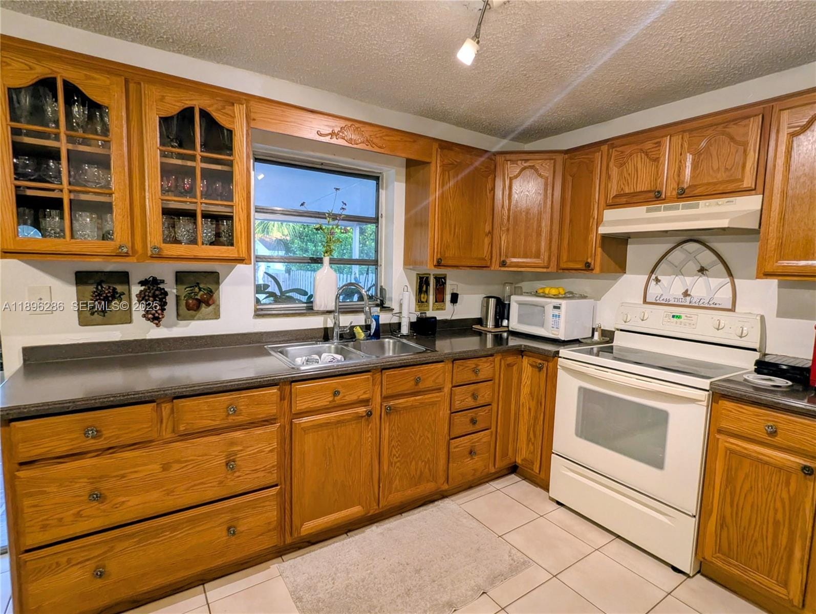 3031 N 74th Avenue, Hollywood, FL 33024 photo 10