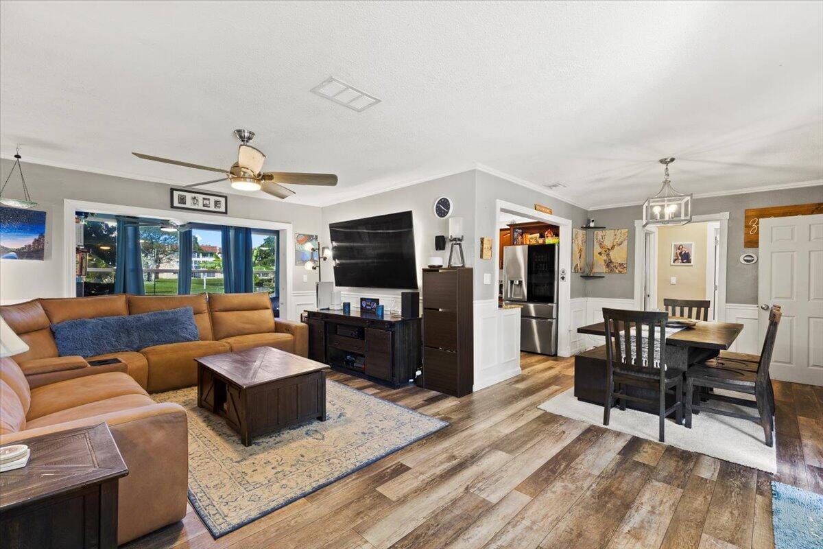 2789 NW 87th Avenue, Sunrise, FL 33322