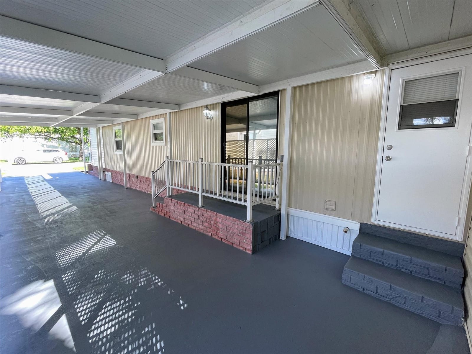 5130 SW 30th Avenue — photo 4