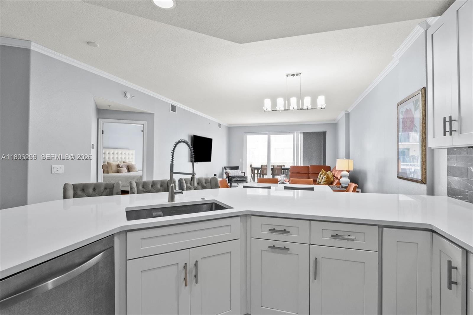 601 N Miramar 107 — photo 9