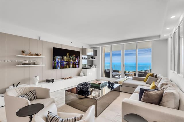 791 Crandon Boulevard 1404, sold in Ocean Tower Two, Key Biscayne, FL
