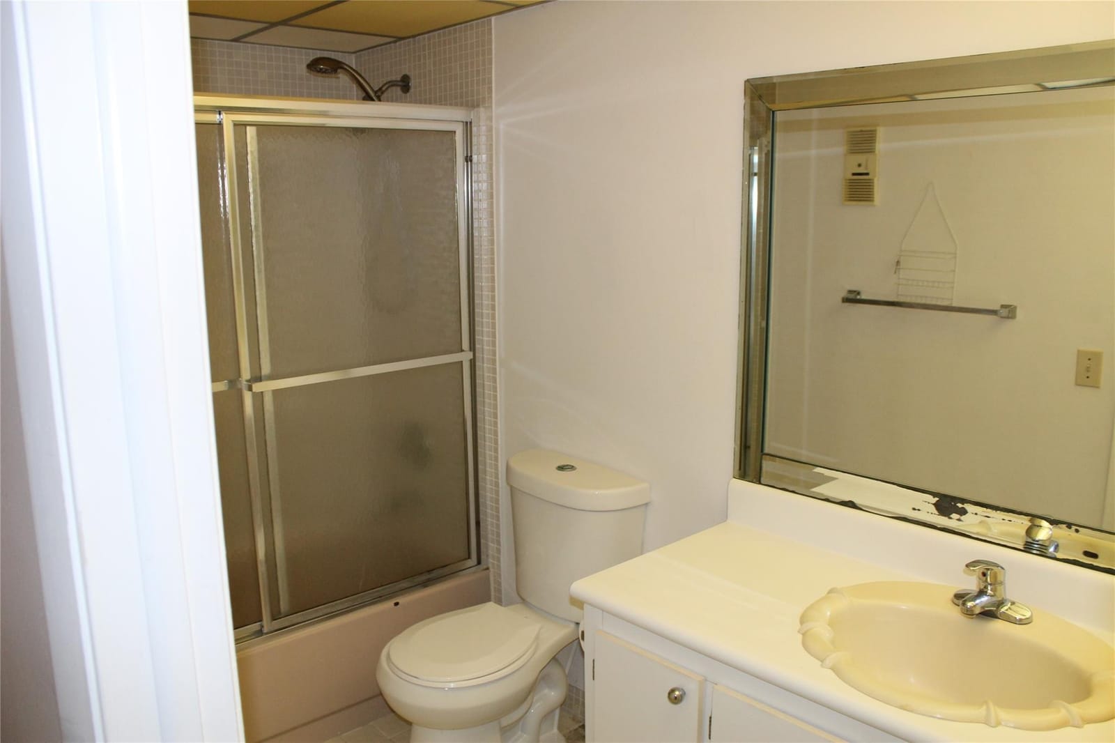 9728 S Belfort Circle 206 — photo 7