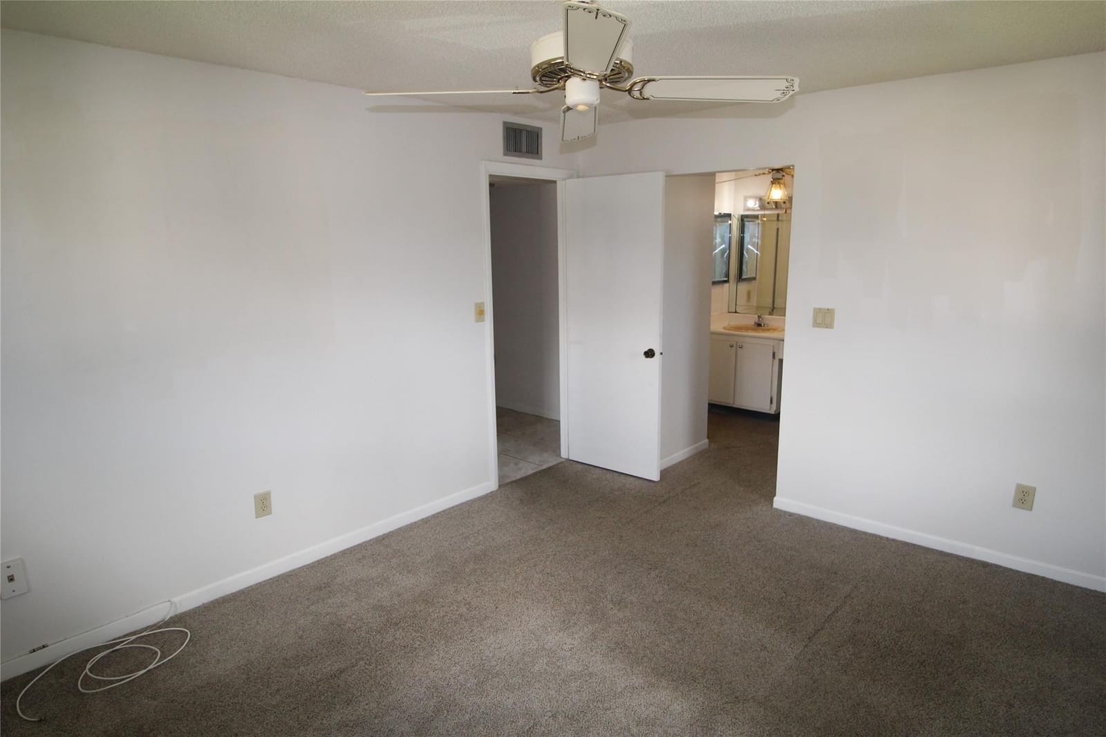 9728 S Belfort Circle 206 — photo 9