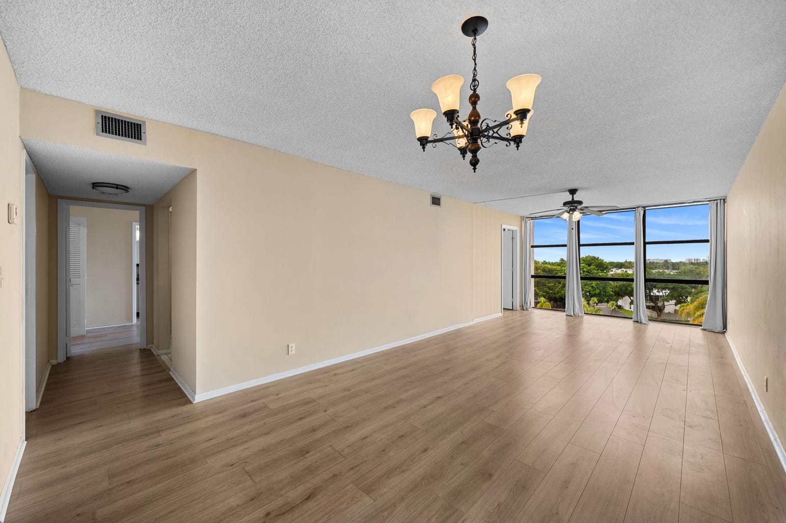 800 Parkview Drive 625 — photo 4