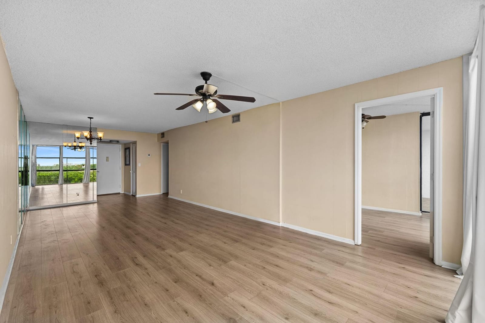 800 Parkview Drive 625 — photo 5