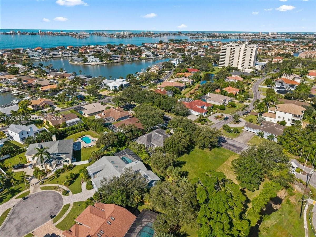 2706 Skimmer Point S Gulfport Drive, St. Petersburg, FL 33707 photo 14